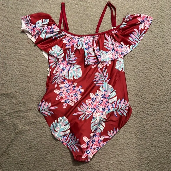 Floral print with one piece swimsuit - Picture 4 of 5